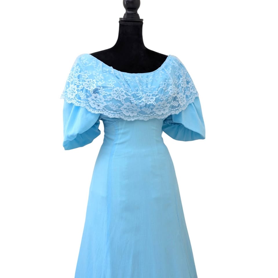 1970's Vintage Sky Blue Maxi Dress!  Kitsch Vintage