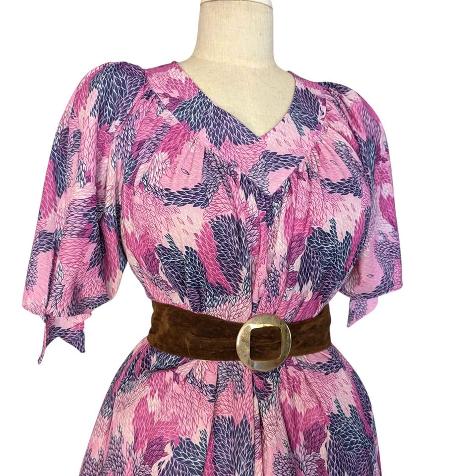 1970's Vintage Pink Print Midi Dress