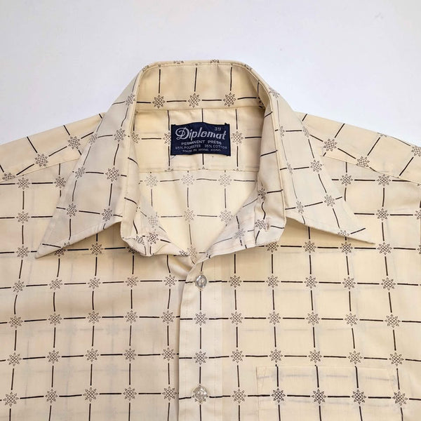 1970's Vintage Men's Cream Geometric Sun Print Dress Shirt