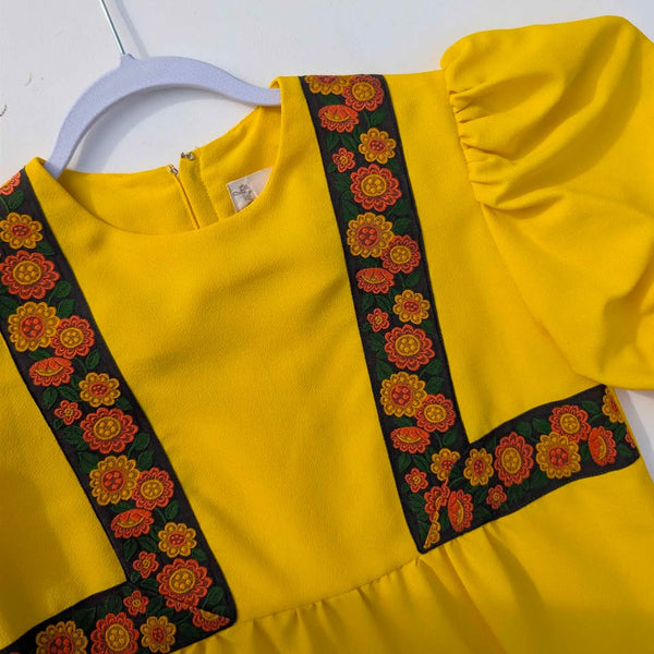 1970's Vintage Sunshine Yellow Flower Power Maxi