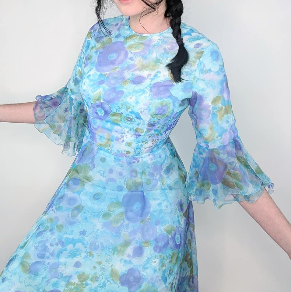 70's Vintage Blue Floaty Floral Maxi Dress Kitsch Vintage