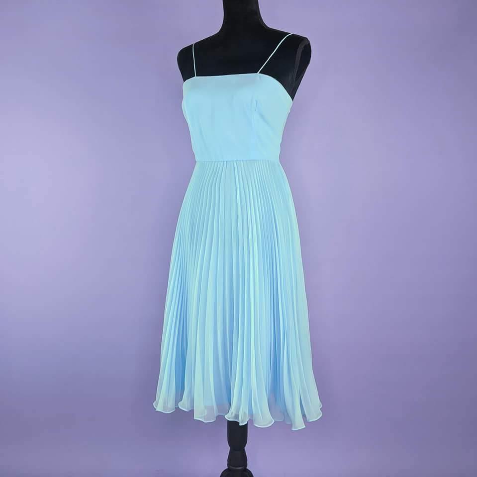 60's Vintage Dreamy Baby Blue Dress Kitsch Vintage