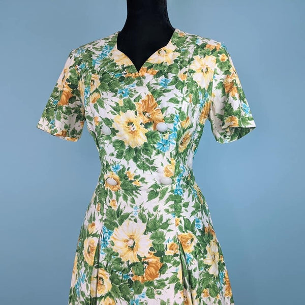 50's Vintage Cotton Floral Day Dress Kitsch Vintage