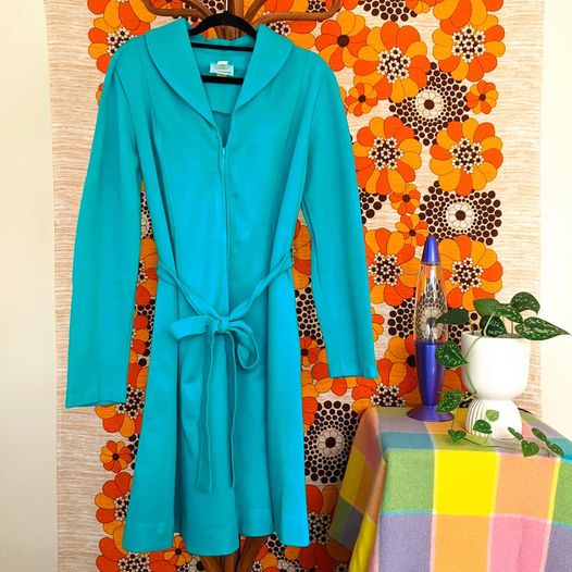 1960's / 1970's Vintage Teal Acrylic Knit Dress