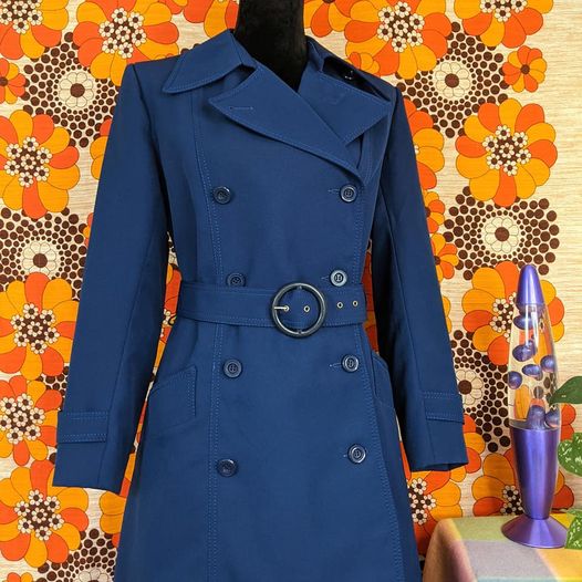 1960's / 1970's Vintage Navy Blue Coat