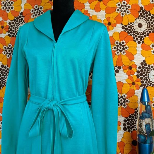 1960's / 1970's Vintage Teal Acrylic Knit Dress