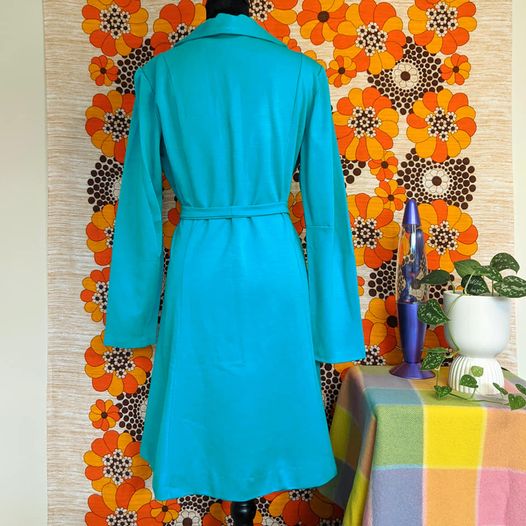 1960's / 1970's Vintage Teal Acrylic Knit Dress