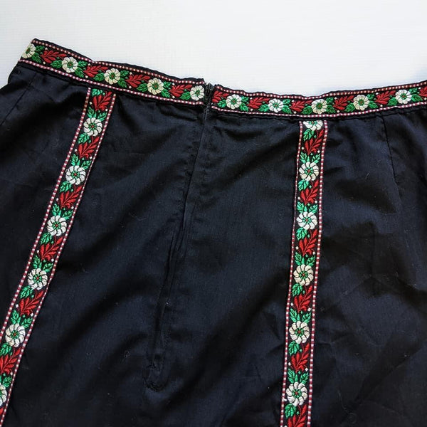 1970's Vintage Black Floral Trim Skirt Kitsch Vintage